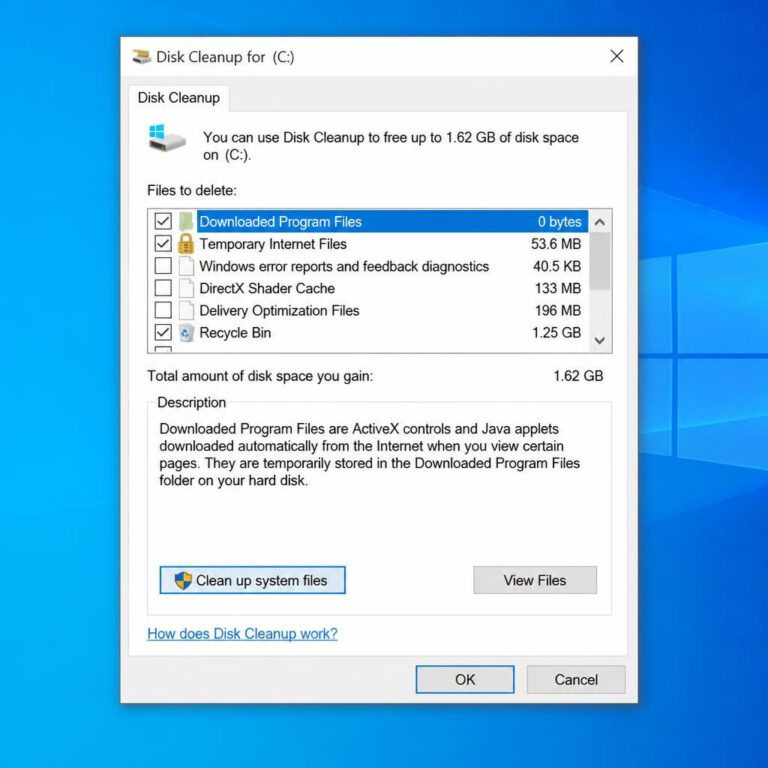 أداة تنظيف القرص (Disk Cleanup) في ويندوز مع خيار تنظيف ملفات النظام.
